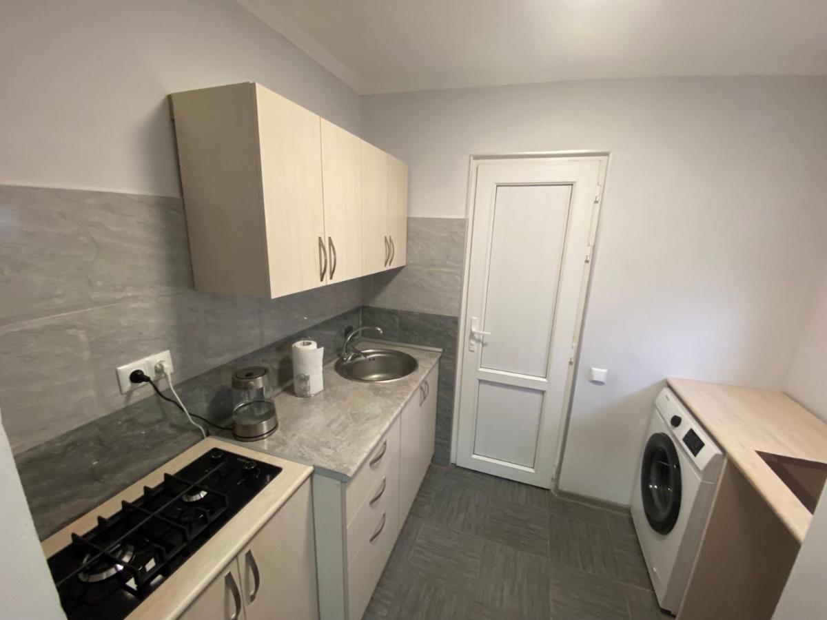 Sm Apartment 1 耶烈万 外观 照片